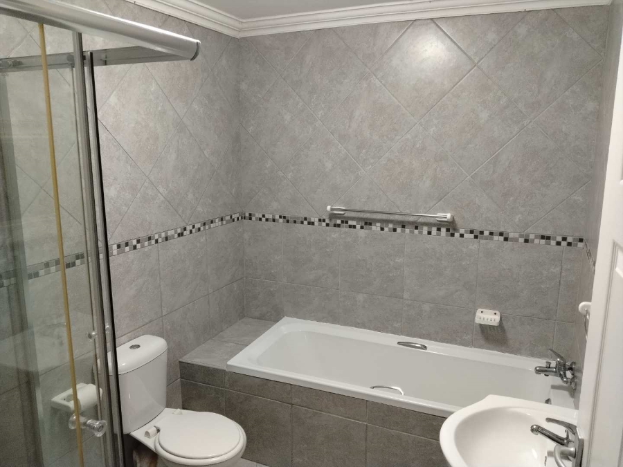 To Let 3 Bedroom Property for Rent in Tergniet Western Cape